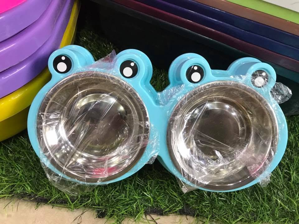 Feeding Bowls — Plastic & Stainless Steel